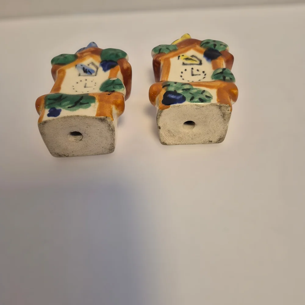 Vintage Birdhouse Salt & Pepper ShakersCeramic Birdhouse Salt and Pepper Shakers